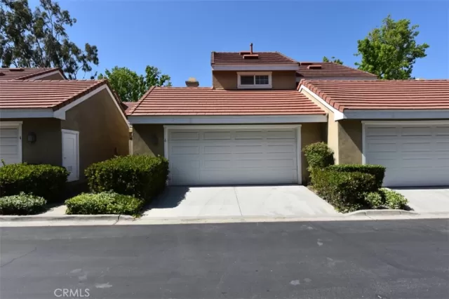 MLS: OC24101291 Condo For Sale