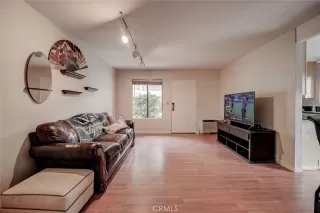 Photo #4: OC24101310 Listing 