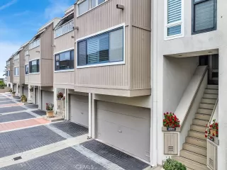 Photo #1: OC24101451 Listing 