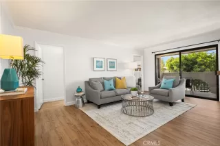 Photo #6: OC24101498 Listing