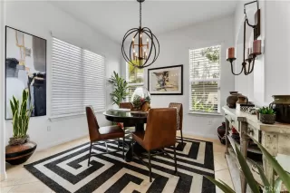 Photo #3: OC24101526 Listing 