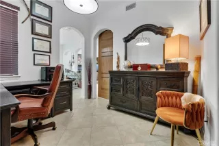 Photo #6: OC24101526 Listing 