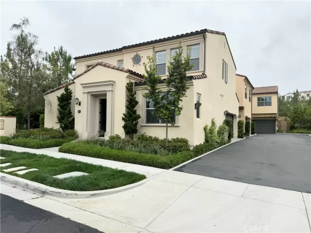 MLS: OC24102338 Condo For Sale