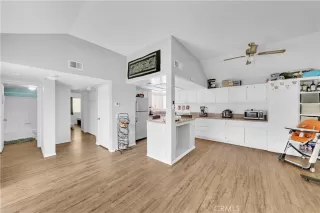 Photo #2: OC24102638 Listing