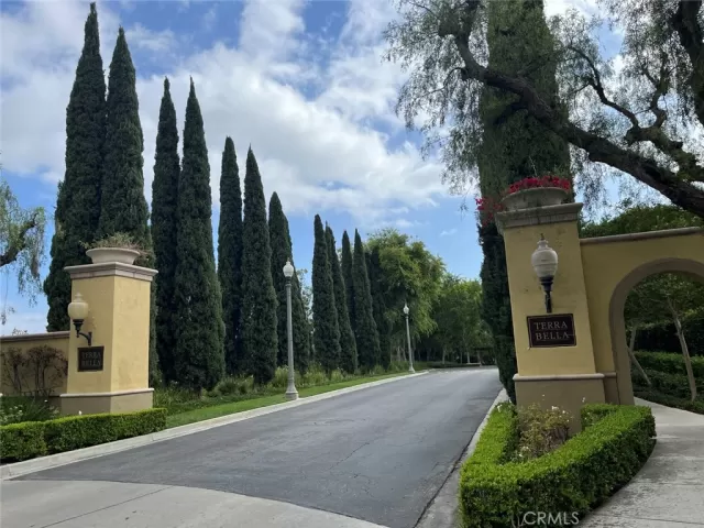 MLS: OC24102640 Condo For Sale