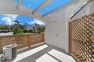 Photo #3: OC24102643 Listing