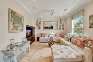 Photo #4: OC24102712 Listing 