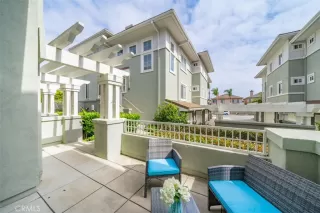 Photo #4: OC24102871 Listing 