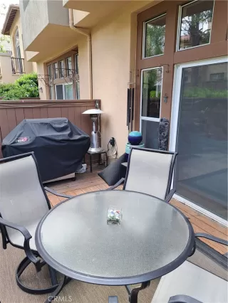 Photo #5: OC24102944 Listing