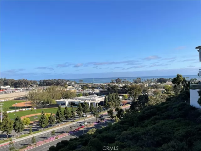 MLS: OC24103032 Condo For Sale