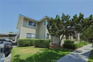 Photo #2: OC24103319 Listing 