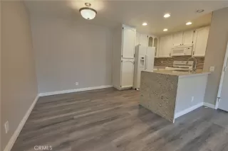 Photo #6: OC24103319 Listing 