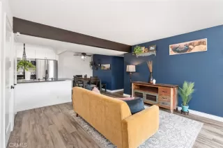 Photo #4: OC24103380 Listing 