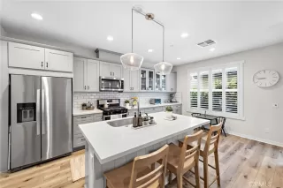 Photo #5: OC24103387 Listing