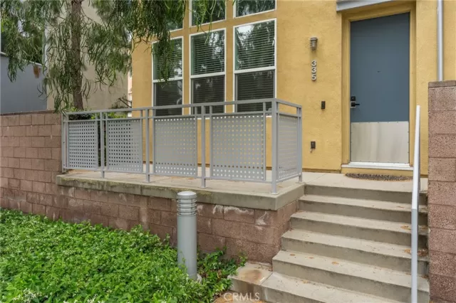 MLS: OC24103636 Condo For Sale