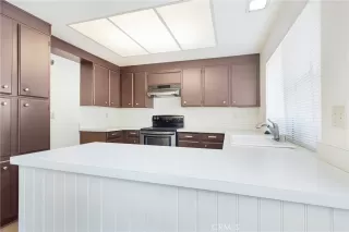 Photo #4: OC24104211 Listing 