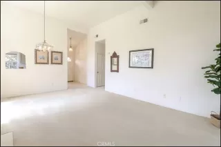 Photo #4: OC24104273 Listing 