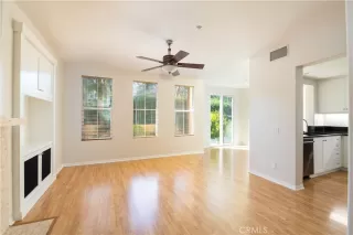 Photo #3: OC24104513 Listing 