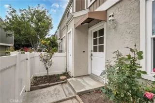 Photo #2: OC24104517 Listing