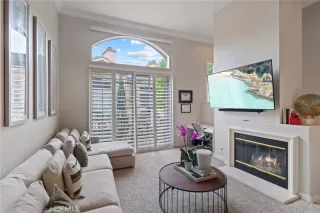 Photo #1: OC24104604 Listing 