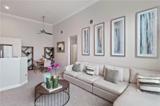 Photo #2: OC24104604 Listing 