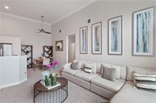 Photo #3: OC24104604 Listing 