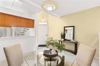 Photo #4: OC24104981 Listing 