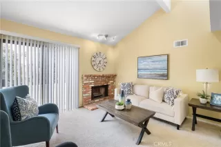 Photo #5: OC24104981 Listing 