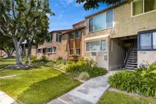 Photo #4: OC24105050 Listing 