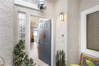 Photo #1: OC24105574 Listing