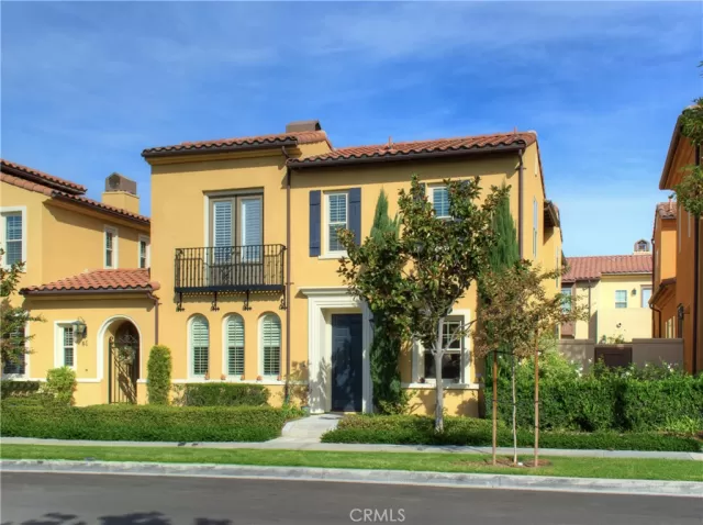 MLS: OC24105704 Condo For Sale