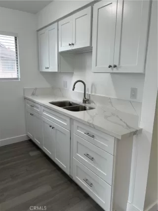 Photo #4: OC24105895 Listing 