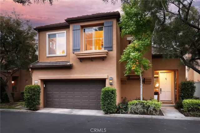 MLS: OC24105951 Condo For Sale