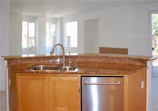 Photo #6: OC24106296 Listing 