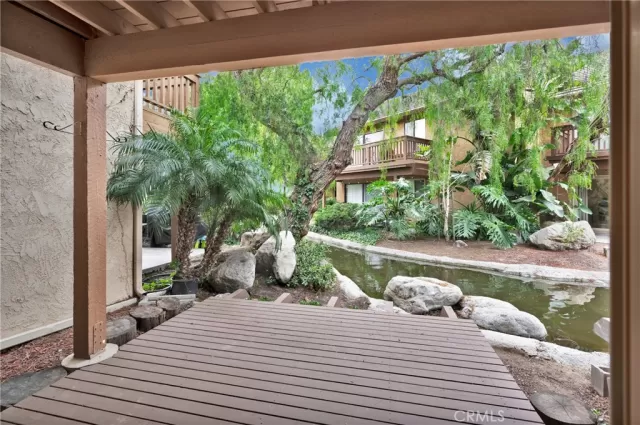 MLS: OC24106418 Condo For Sale