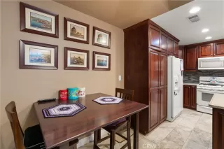 Photo #4: OC24106695 Listing 