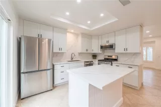 Photo #3: OC24107829 Listing 