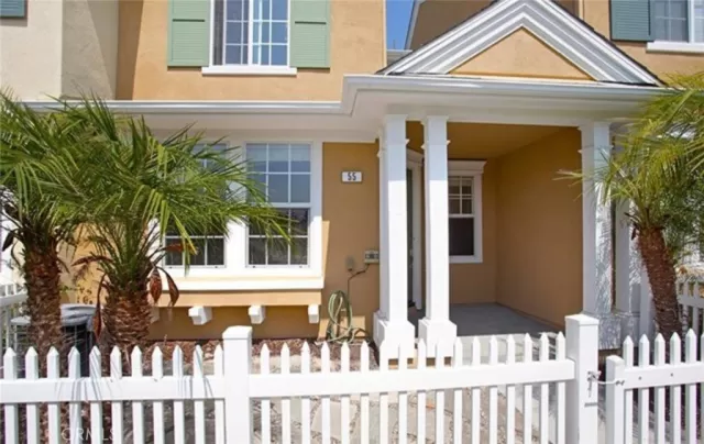 MLS: OC24107906 Condo For Sale