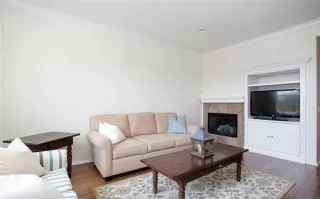 Photo #4: OC24107906 Listing 