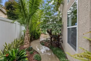 Photo #1: OC24107925 Listing 