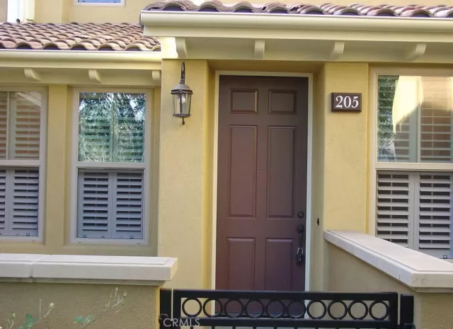 MLS: OC24107937 Condo For Sale