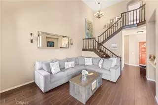 Photo #3: OC24108093 Listing 