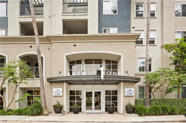 MLS: OC24108450 Condo For Sale