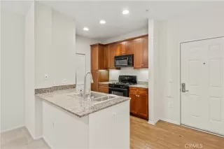 Photo #4: OC24108450 Listing 