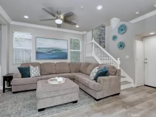 Photo #5: OC24108698 Listing 