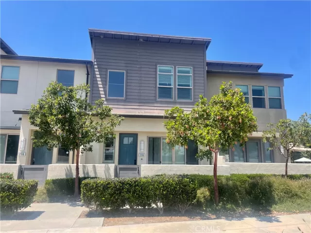 MLS: OC24108963 Condo For Sale