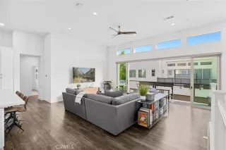 Photo #2: OC24109064 Listing 