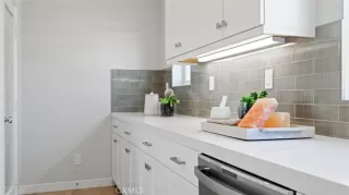 Photo #3: OC24109557 Listing 