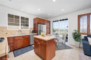 Photo #6: OC24109666 Listing 