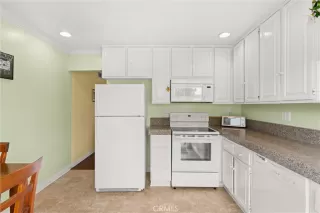 Photo #5: OC24109671 Listing 